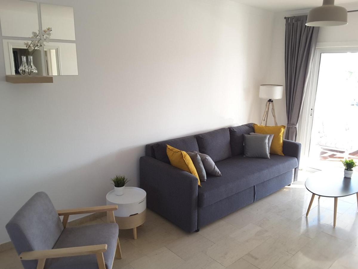 Blue Coast Semeli By The Sea Apartment Paphos Exterior foto