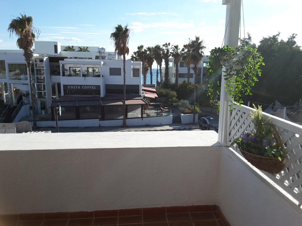 Blue Coast Semeli By The Sea Apartment Paphos Exterior foto