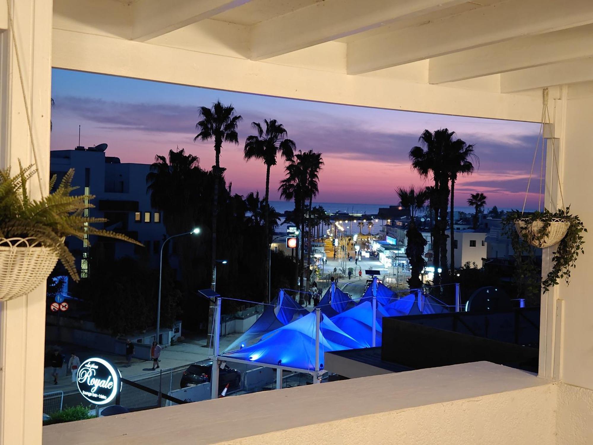 Blue Coast Semeli By The Sea Apartment Paphos Exterior foto
